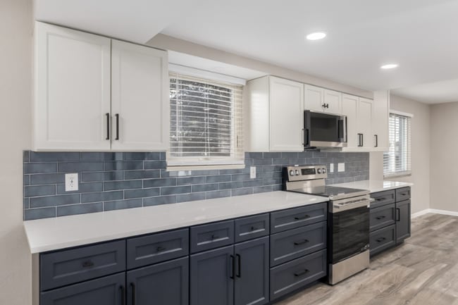 Foto del edificio - 6976 Braun Ct