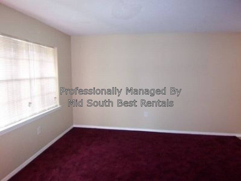Building Photo - 3825 Oakshire St
