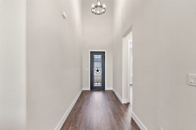Foto del edificio - 5702 Barkridge Dr