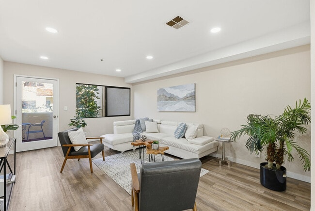 Foto del edificio - 153 California Ave