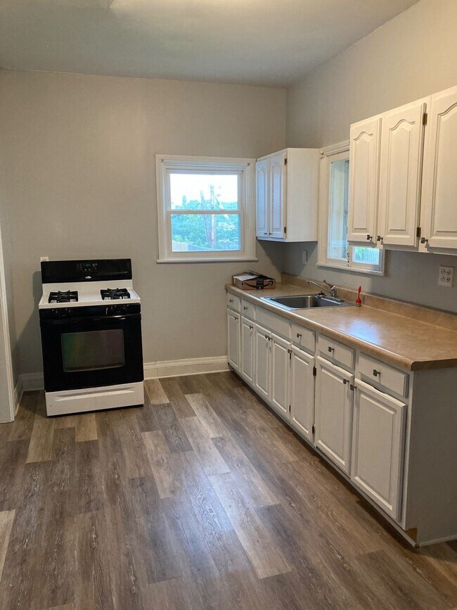 Foto del edificio - 256-258 GREGORY ST