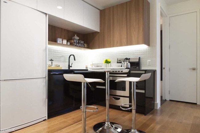 Building Photo - 2 br, 2 bath Condo - 9100 Beach Apt 602