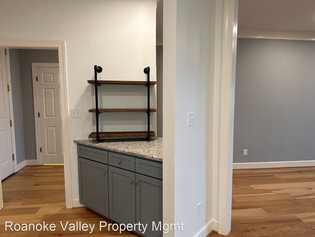Building Photo - 2 br, 2 bath House - 5052 Hunting Hills Sq