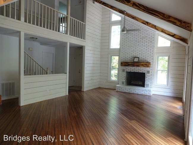 Building Photo - 4 br, 2.5 bath House - 4808 Woodbridge Place