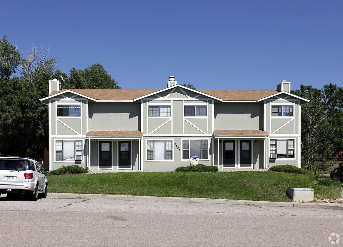 Building Photo - 5525 Tomah Dr