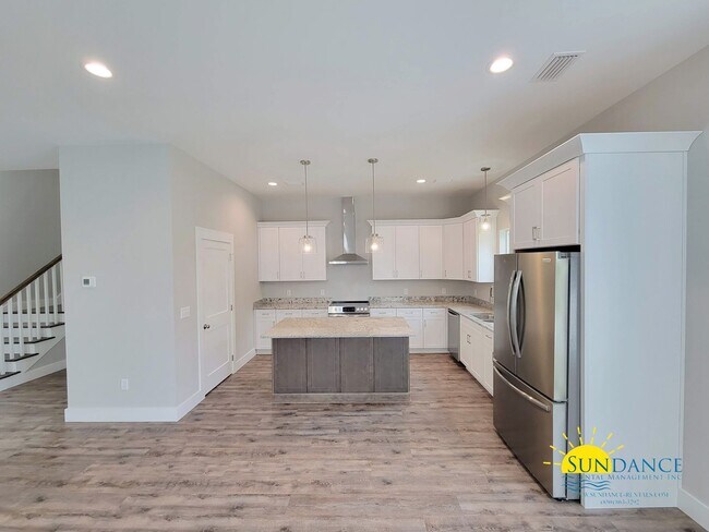 Foto del edificio - Stunning 3 Bedroom Home in SRB!
