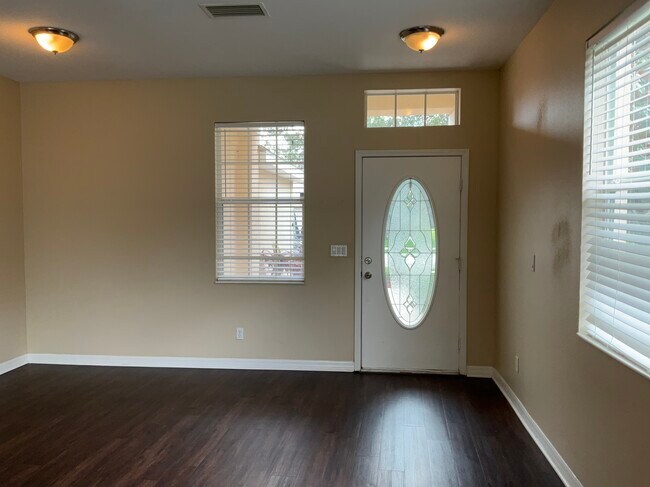 Building Photo - 15031 Skip Jack Loop