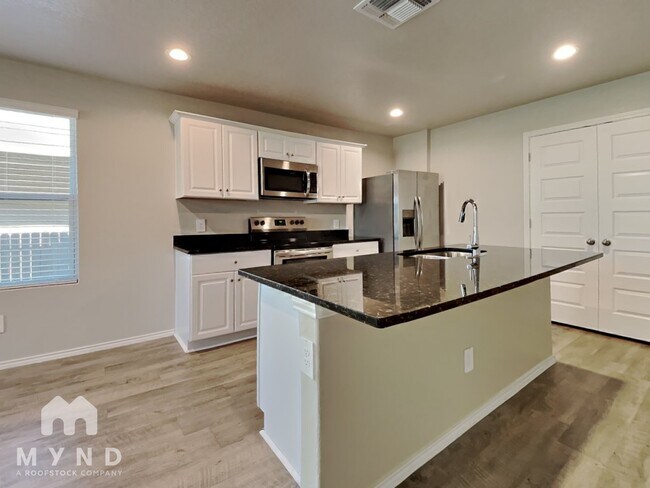 Foto del edificio - 4203 Asher Alley