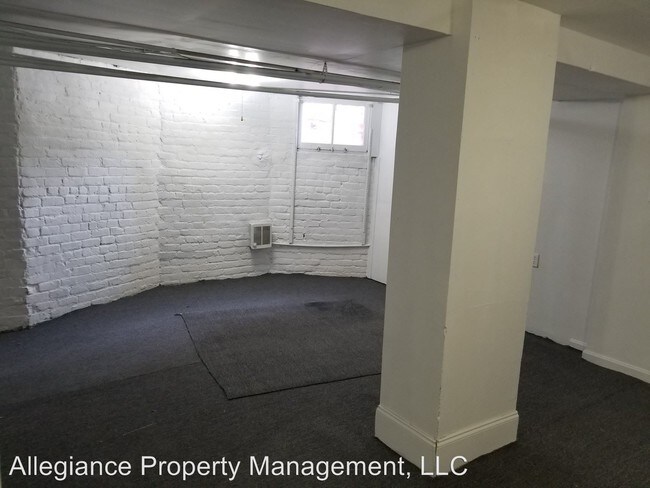 Building Photo - 2525 Stuart Ave