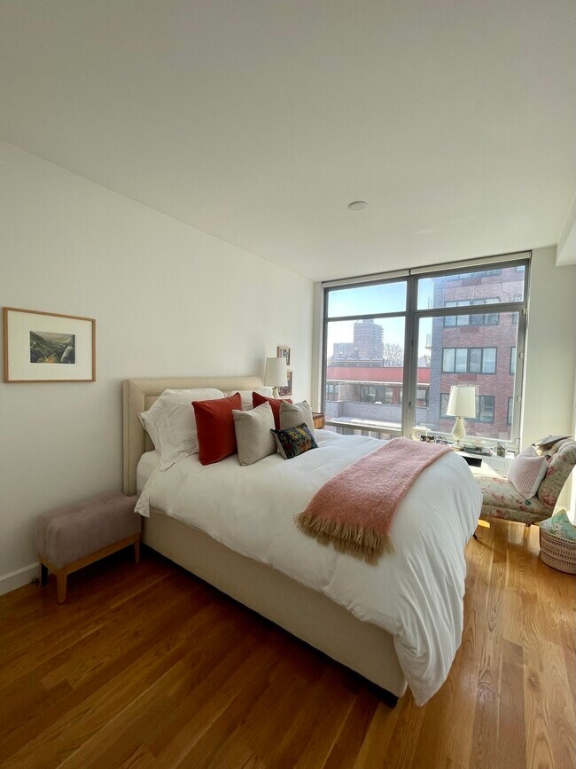 Foto del edificio - LEASE TAKEOVER 5/1/22 - 10/31/22!