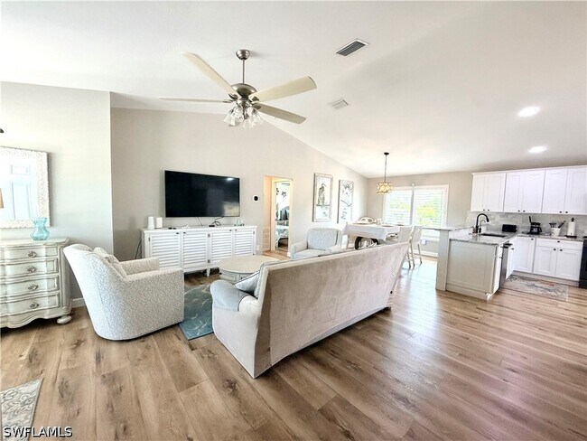 Building Photo - 27594 Shore Dr