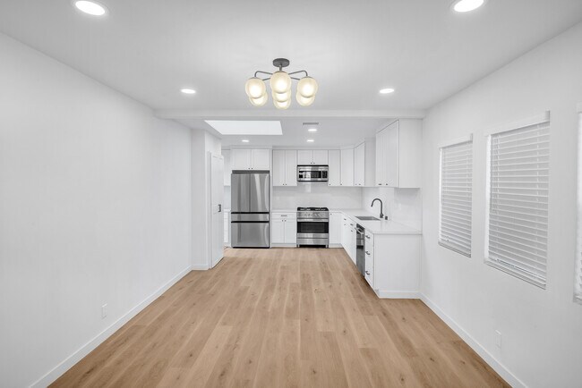 Building Photo - 3745 Beethoven St
