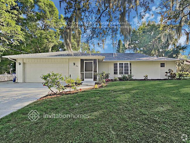 Building Photo - 7401 N Leewynn Dr