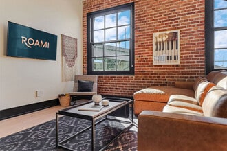 Building Photo - 1148 S Peters St