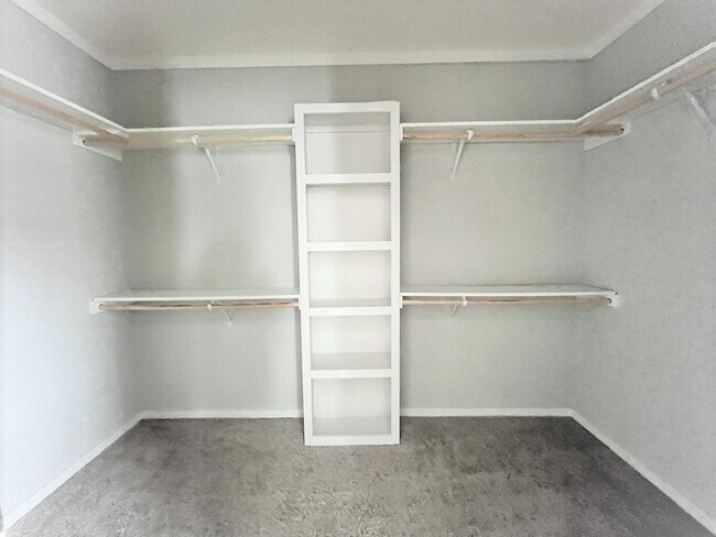 Master Walk-In - 741 Abode Lane