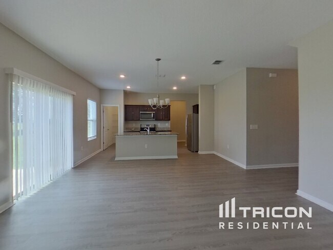 Building Photo - 15619 Merlin Avenue Mascotte FL