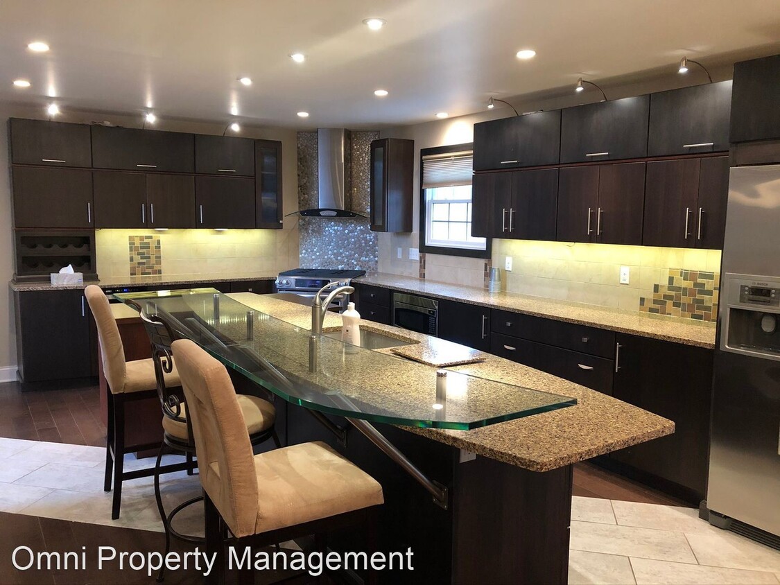 Foto principal - 3 br, 2.5 bath House - 303 Brandon Way