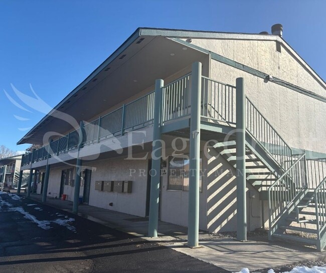 Building Photo - 17/19 S. Roosevelt