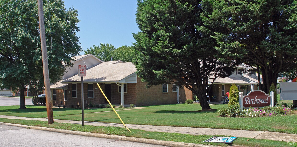 Birchwood Apartments in Raleigh, NC