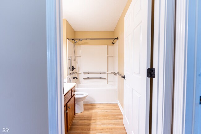 Foto del edificio - 232 Legends Creek Pl