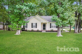 Building Photo - 821 Gore St