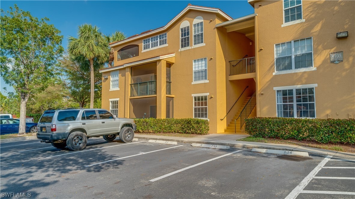 8735 River Homes Lane Unit 6303, Bonita Springs, FL 34135 Condo for