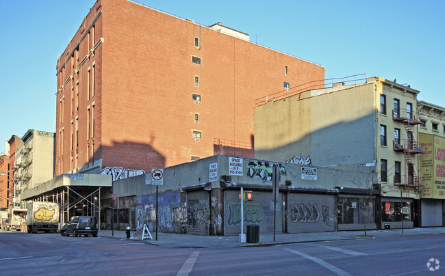 Building Photo - Ice House Condominiums