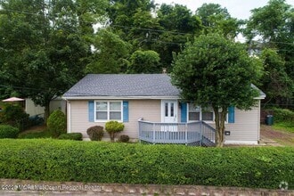 Building Photo - 297 Shore Dr