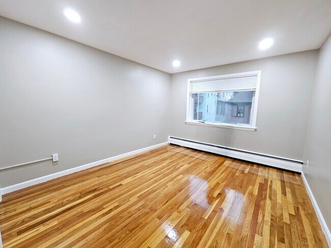Foto del edificio - 40 Evergreen St
