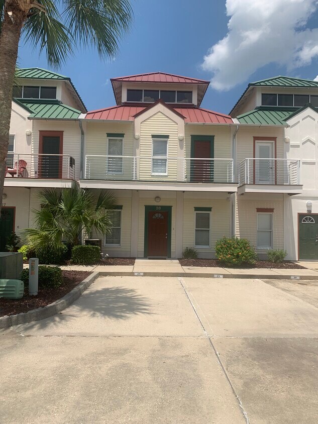Primary Photo - 3031 Barrow St