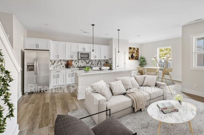 Foto del edificio - 656 Herlong Ave