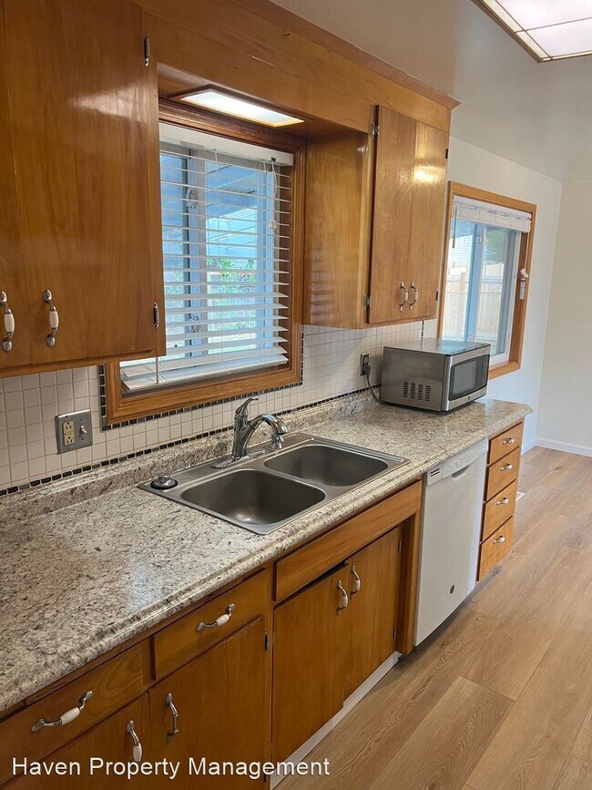 Building Photo - 3 br, 1.5 bath House - 29719 45th Ave S