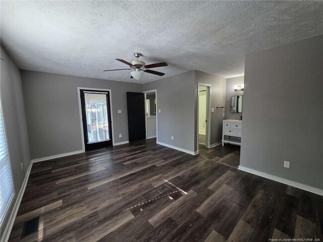 Building Photo - 4491 Briton Ct