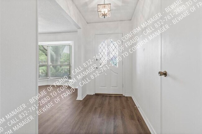 Foto del edificio - 4536 Jenning Dr