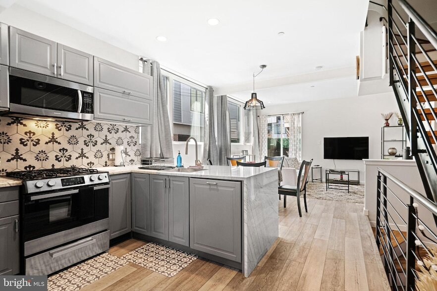 Foto principal - 842 N Leithgow St