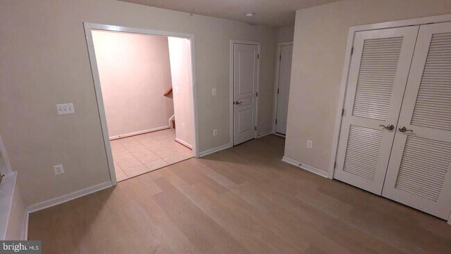 Building Photo - 9680 Cedar Farm Cir