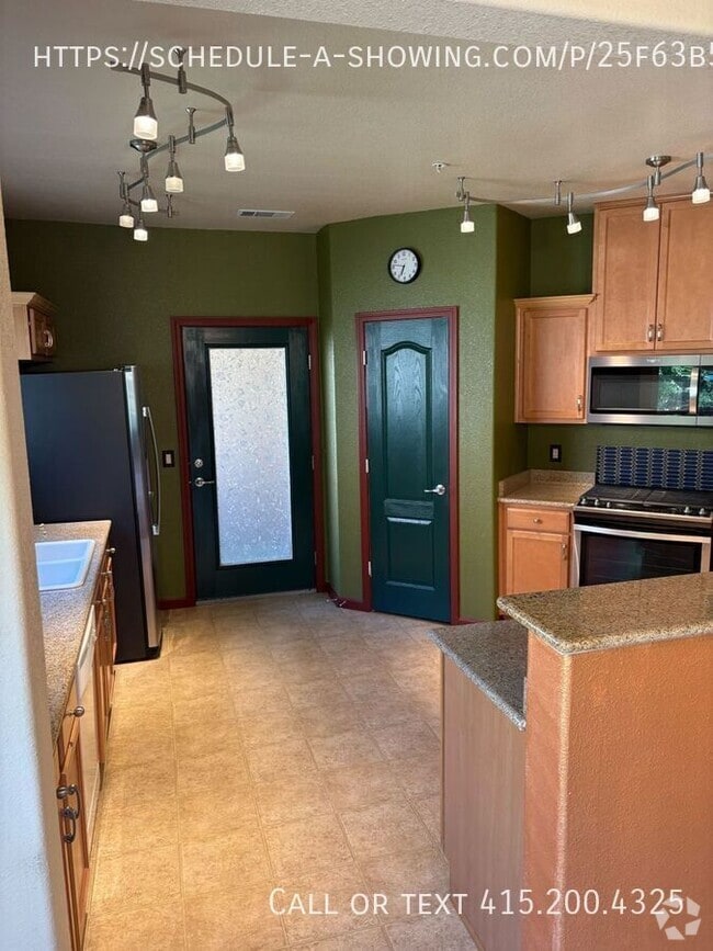 Building Photo - 1262 Milano Dr