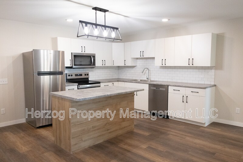Foto principal - 1740 Willow St