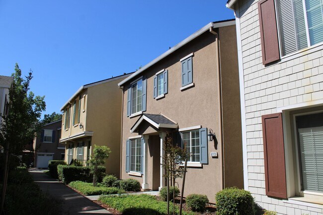 Foto del edificio - 6113 Rockport Ln