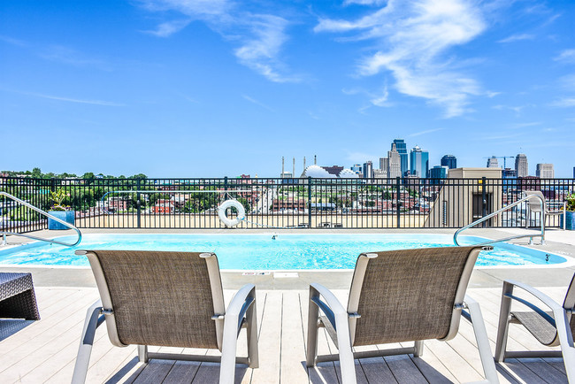 View from the Rooftop Pool - Windows Lofts