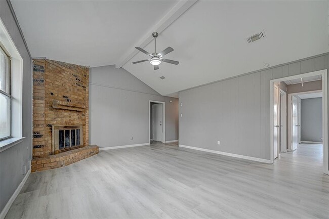 Building Photo - 4917 Fairvent St