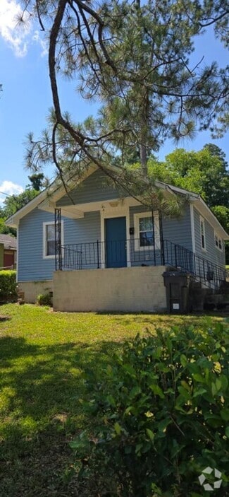 Building Photo - 2760 Royal St