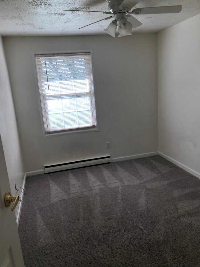 Dormitorio - 4909 Mount Vernon Dr