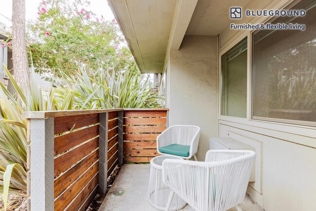 Building Photo - 234 Escuela Ave