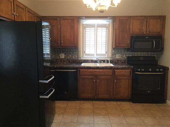 Foto del edificio - 3/2 Condo in Old East Rome $1,395