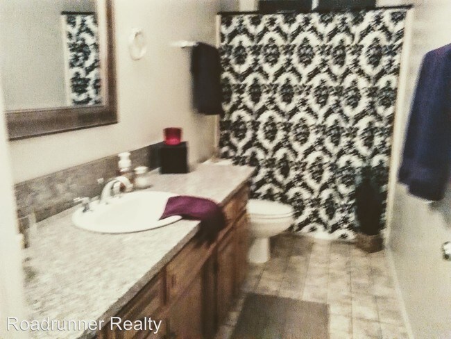 Foto del edificio - 213 Rancho St