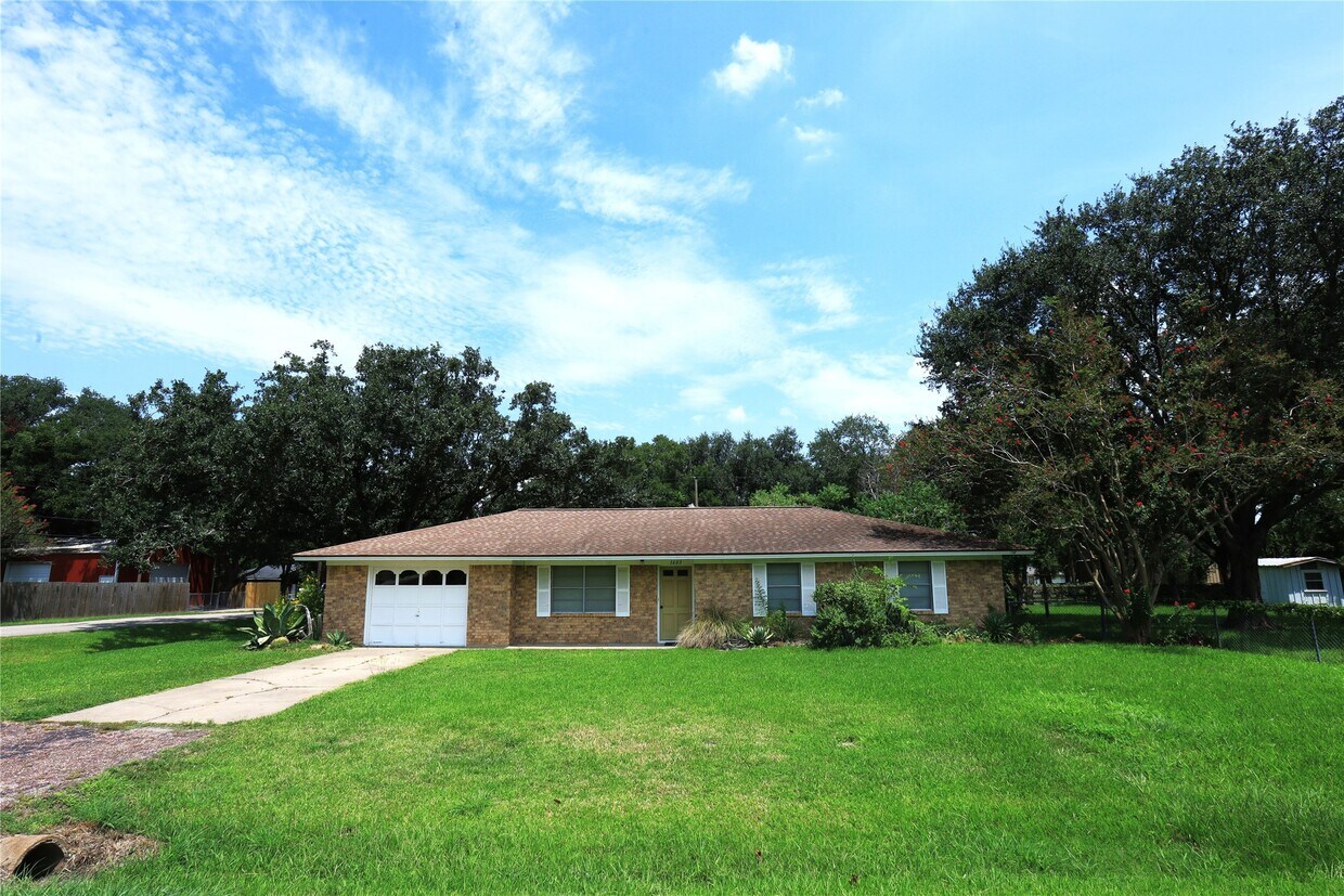 Foto principal - 1603 Avenue D