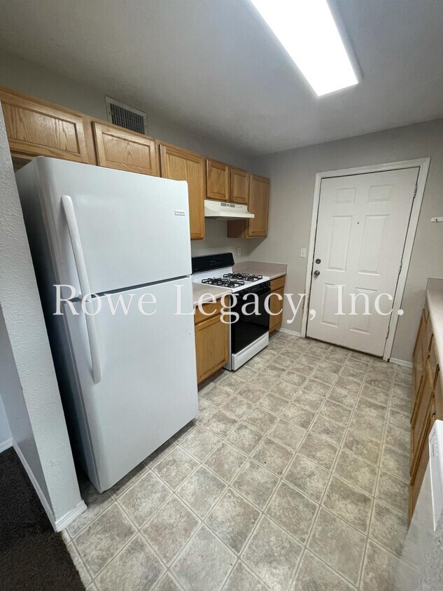 11104 Vistazo Pl SE, Albuquerque, NM 87123 Townhome Rentals in