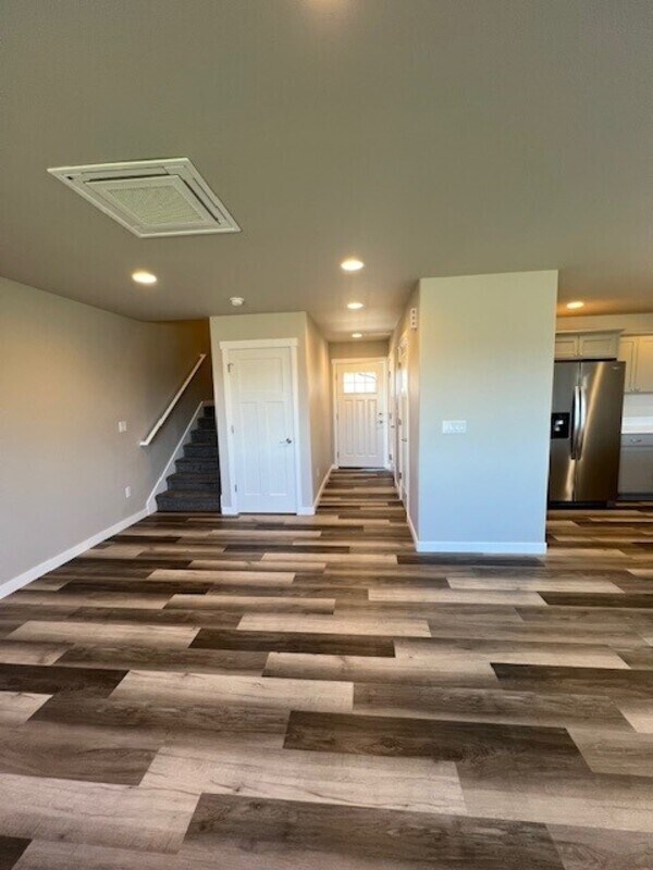 Building Photo - 612 Mead Ave