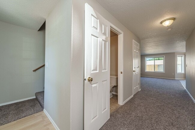 Foto del edificio - Your Next Home Awaits! 4BR/2.5BA with Fenc...